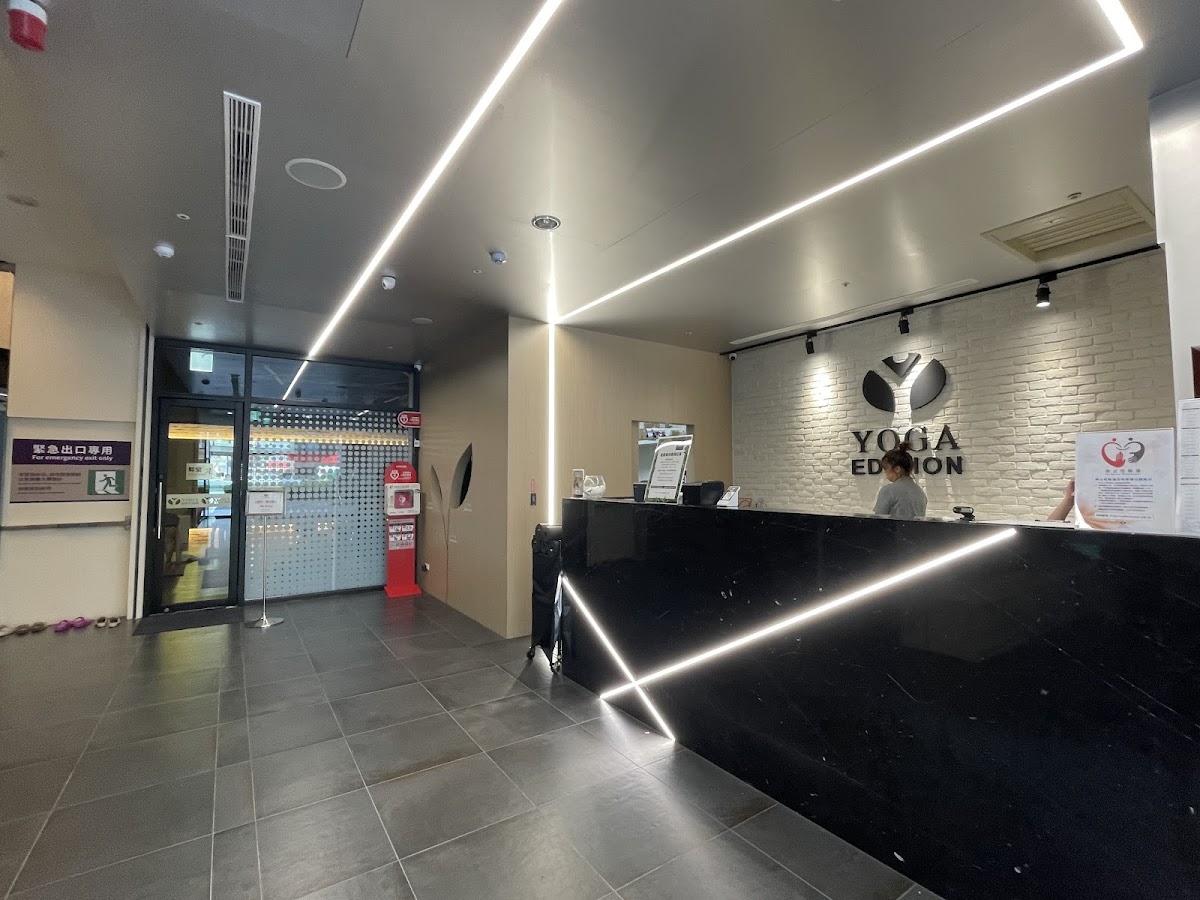 YOGA EDITION 台中瑜珈舞蹈會館 店內環境照片 3