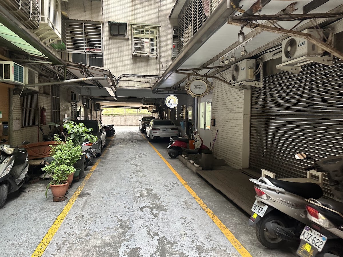 伊旋髮型工作室 店內環境照片 4