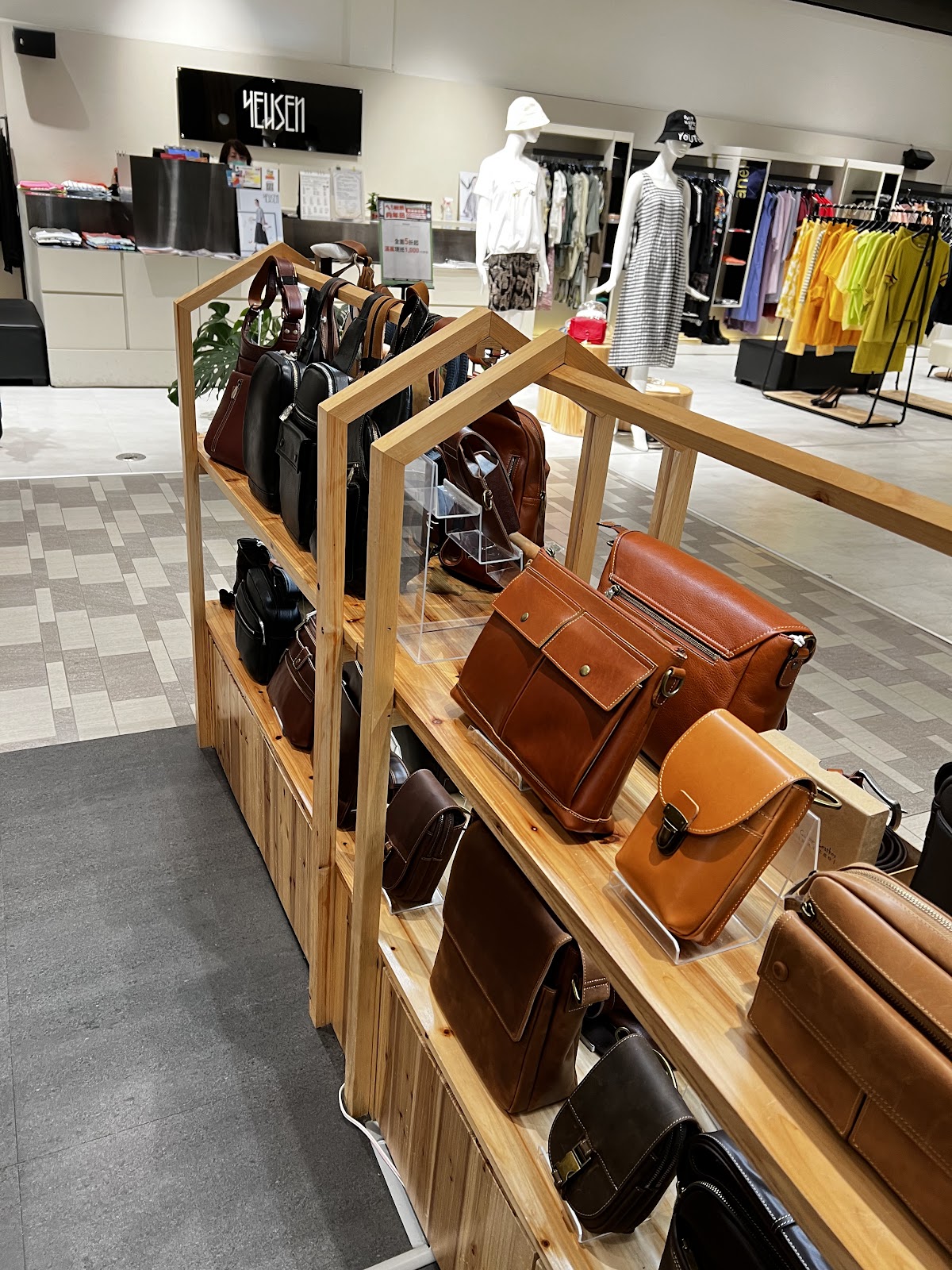 Colbie Leather 寇比手工皮件｜松菸誠品 (2F) 店內環境照片 3