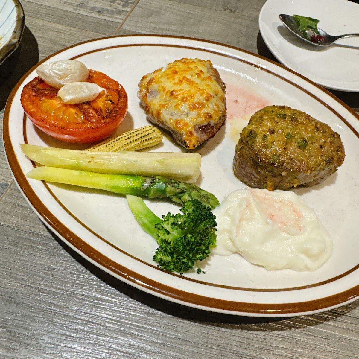 羽樂歐陸創意料理 店內環境照片 2