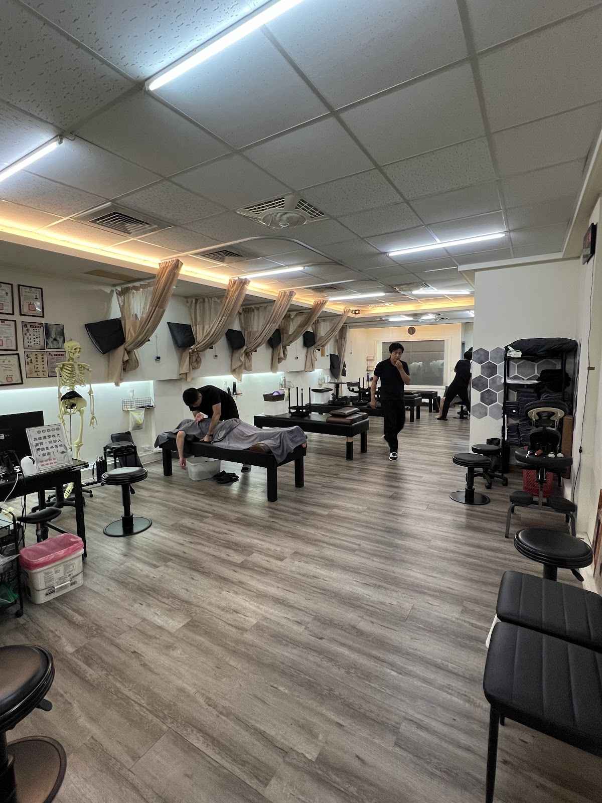弘道整復所-產後骨盆專門（總店） 내부 사진 3