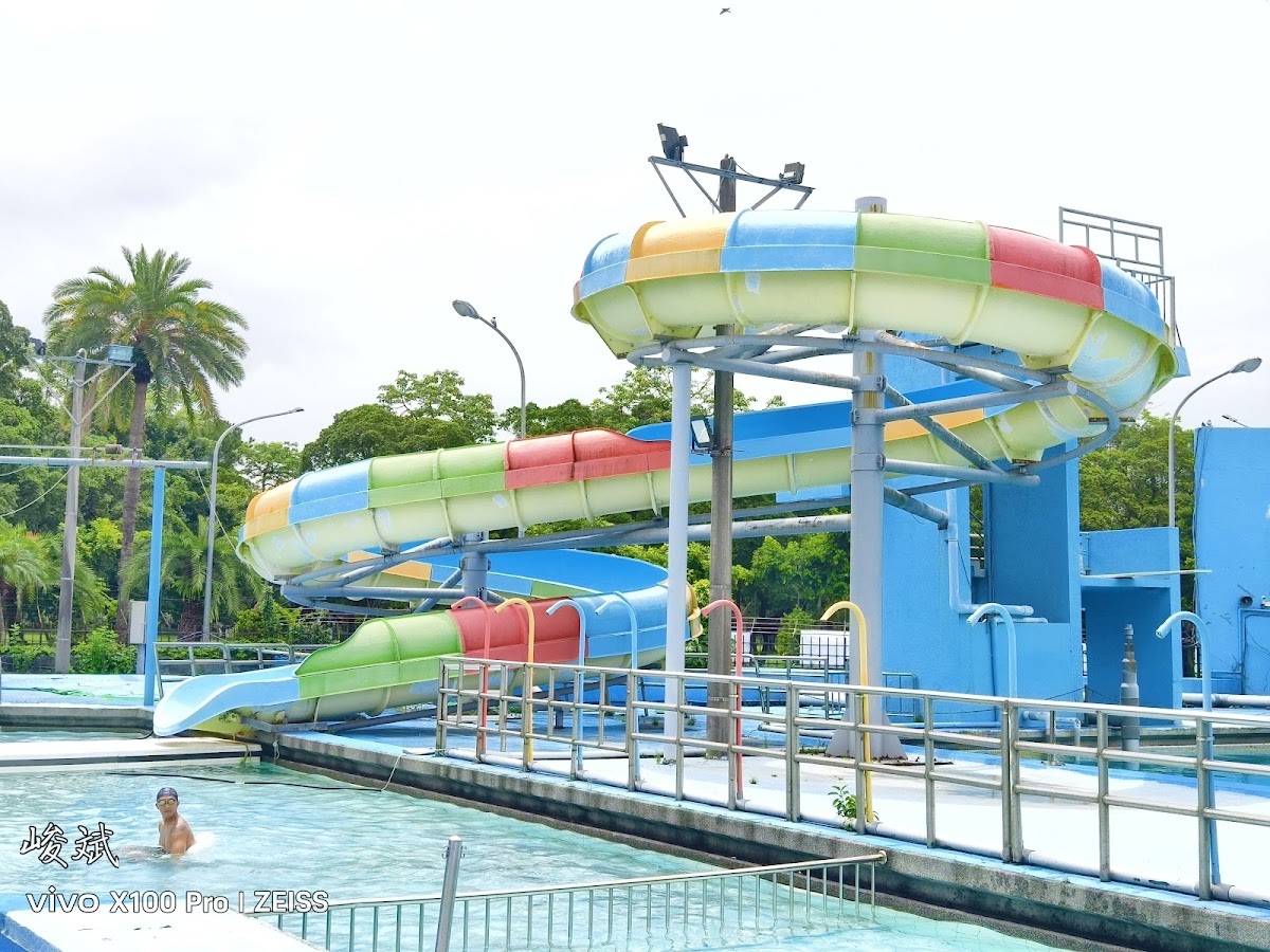 青年公園游泳池 店內環境照片 5