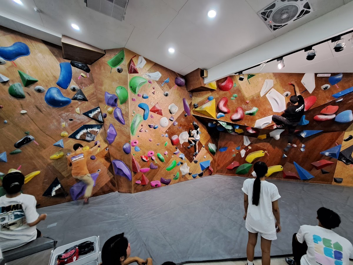 原岩攀岩館-南港店 T-UP Climbing Gym-Nangang 店家封面照片