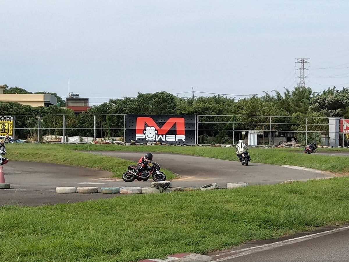 極限賽車場 店內環境照片 2