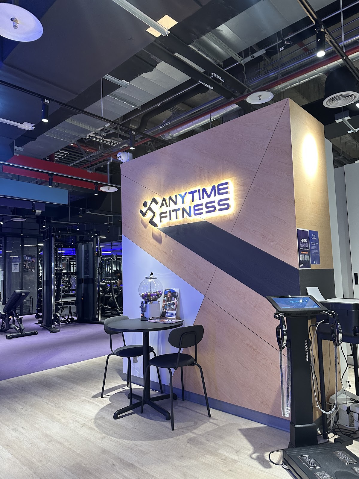 Anytime Fitness 信義 A25 - 24小時健身房 店內環境照片 3