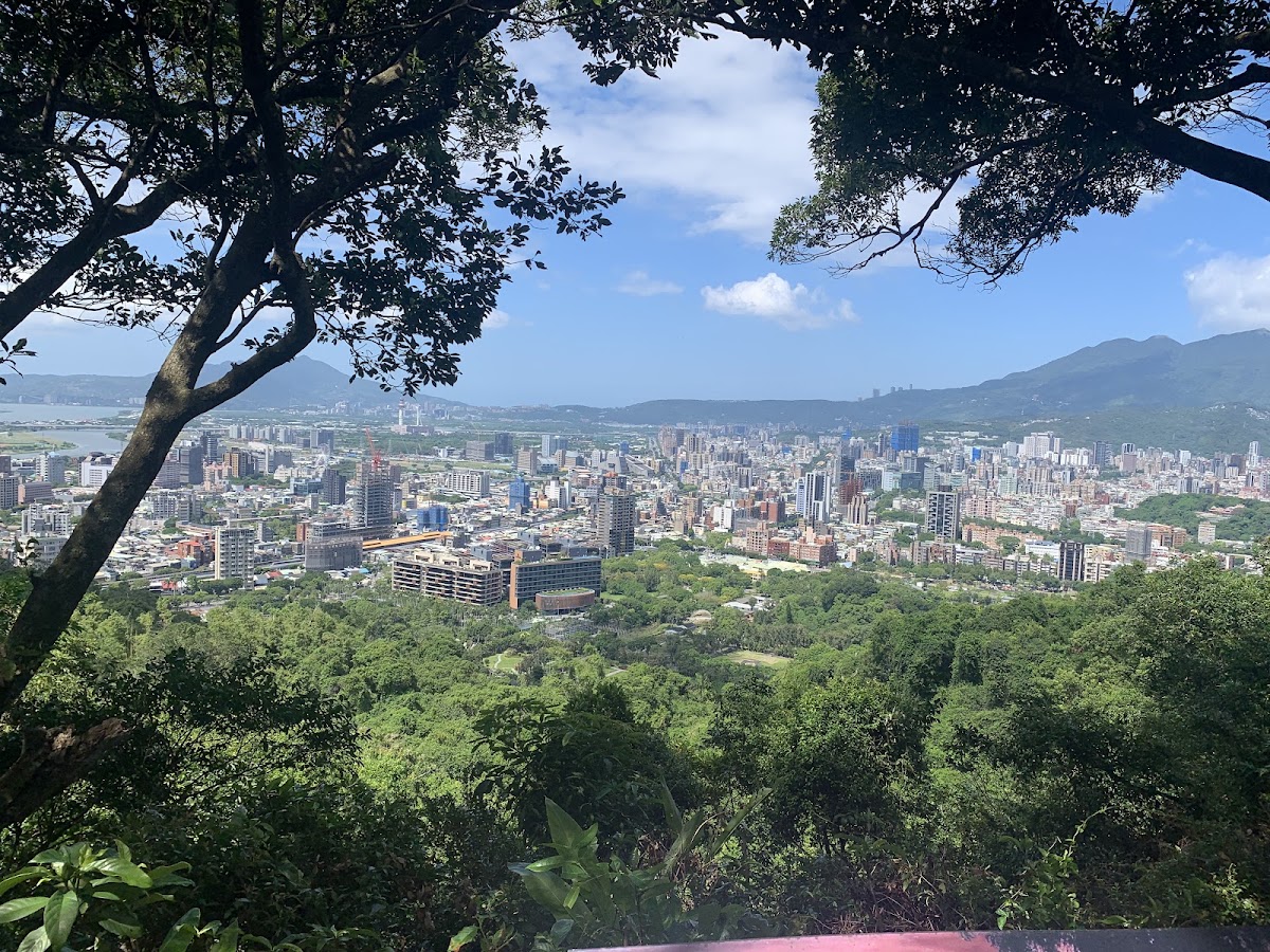 劍潭山親山步道 店家封面照片