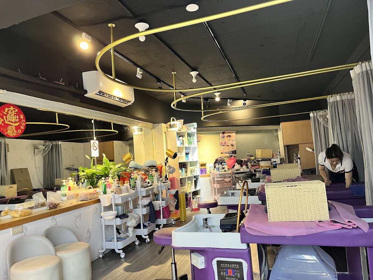 朵渼整體造型/剪髮/燙髮/染髮/接髮/假髮/美甲/美睫/ 24H 店內環境照片 3