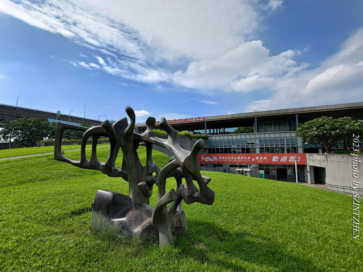 玉泉公園溫水游泳池 店內環境照片 3