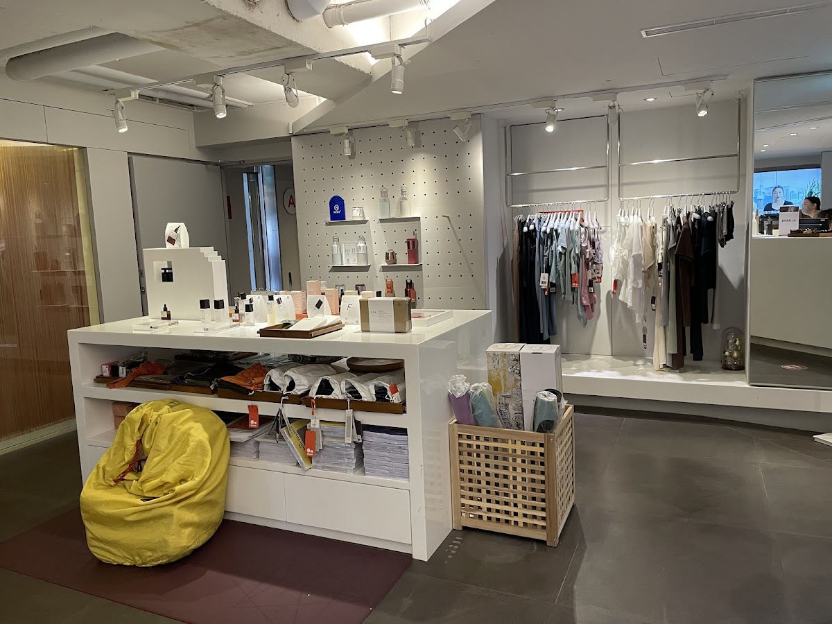 SPACE YOGA安和館 (明曜百貨 13F) 店內環境照片 4