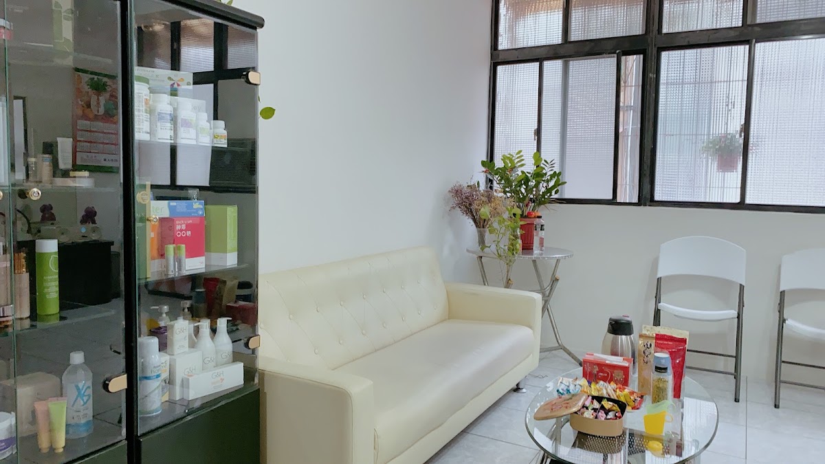 彩珍經絡調理/氣結推拿/拔罐/刮痧/撥筋 店內環境照片 4