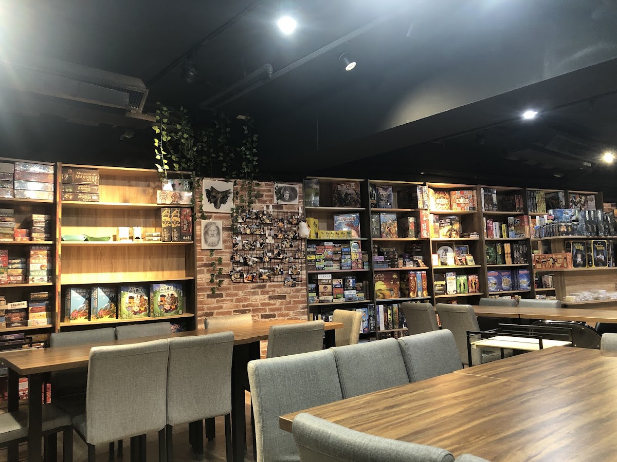 陽光桌遊-西門店(場地舒適，遊戲眾多，教學親切) 店內環境照片 4
