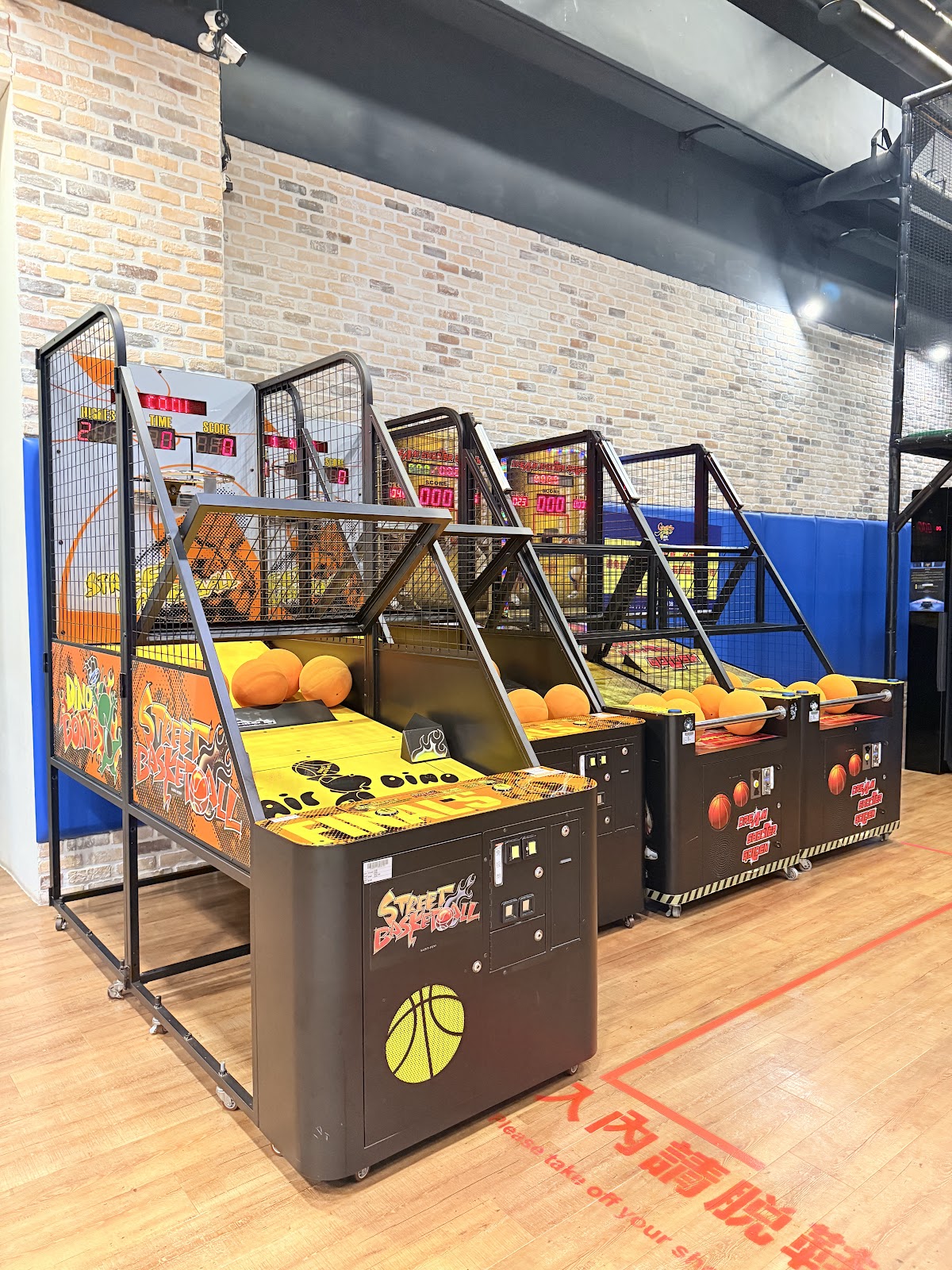 肖跳 Crazy Jump 高雄SKM Park館 店內環境照片 5