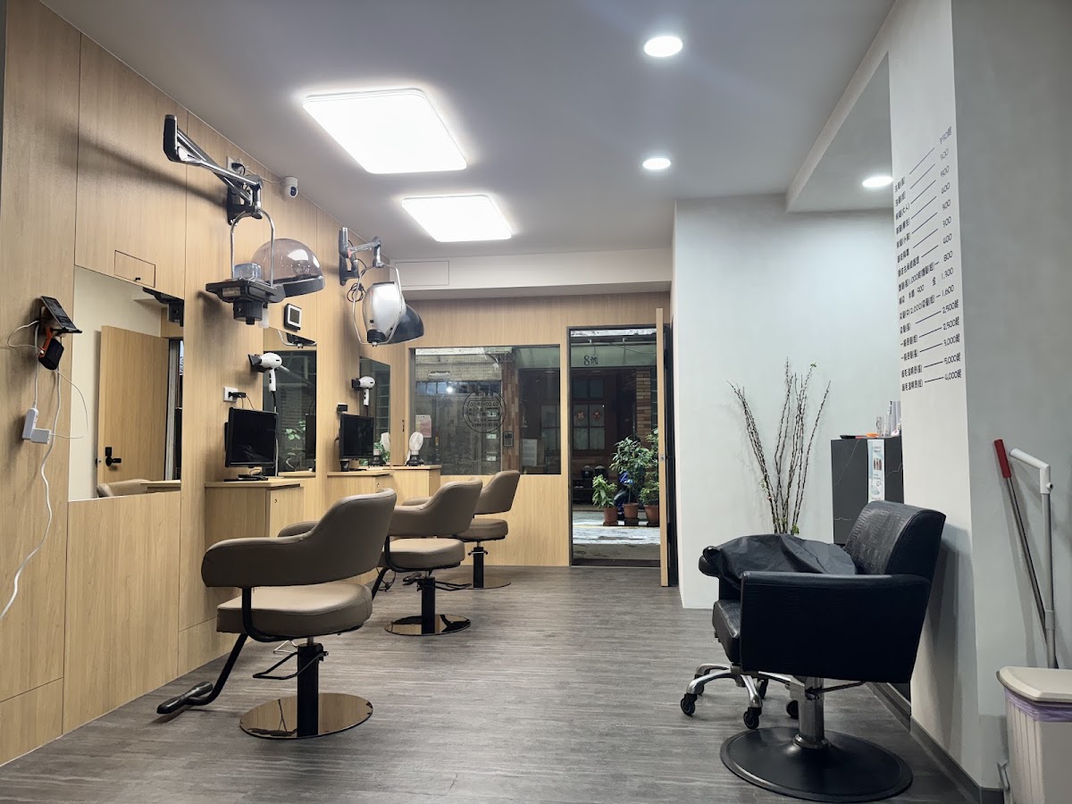 伊旋髮型工作室 店內環境照片 3