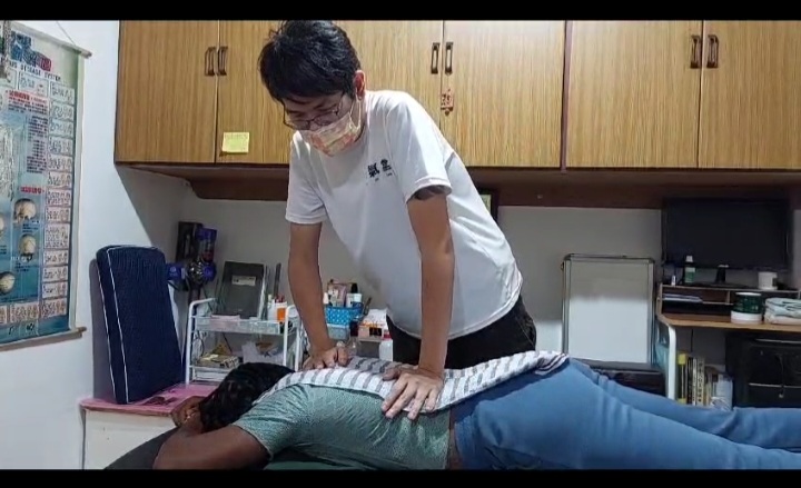 源氣堂傳統整復推拿 店內環境照片 6