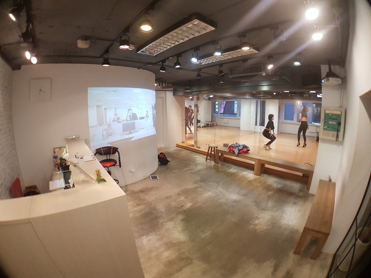 LUMI Dance School 街舞教室 店內環境照片 3