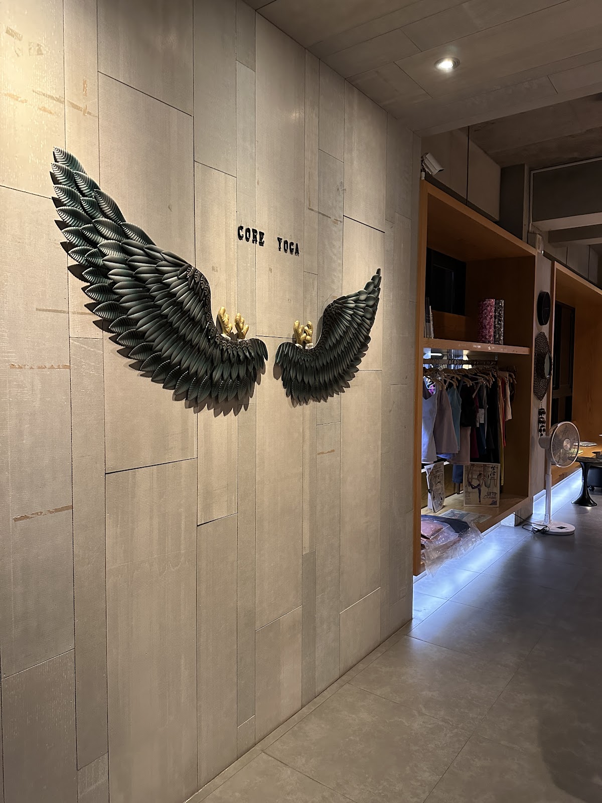 Core Yoga 核心瑜珈台中。空中瑜伽 熱瑜伽會館 店內環境照片 2