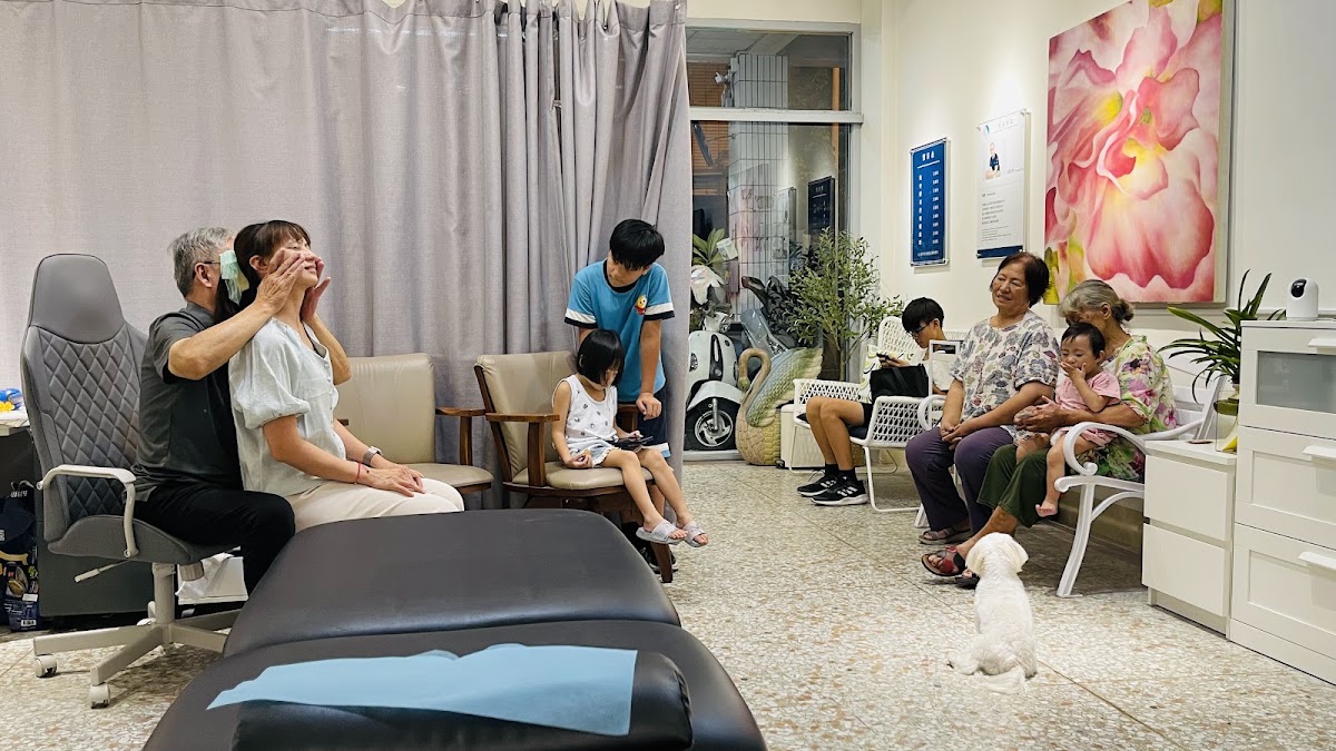 恆昌整復（舊金山整復師）Hengchang Chiropractic 店內環境照片 2
