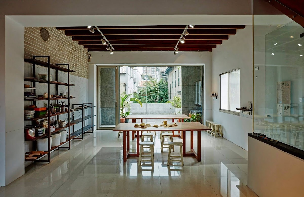 迪化半日陶作(需預約) Pottery Studio 手拉坯 捏陶 馬克杯創作 店內環境照片 5