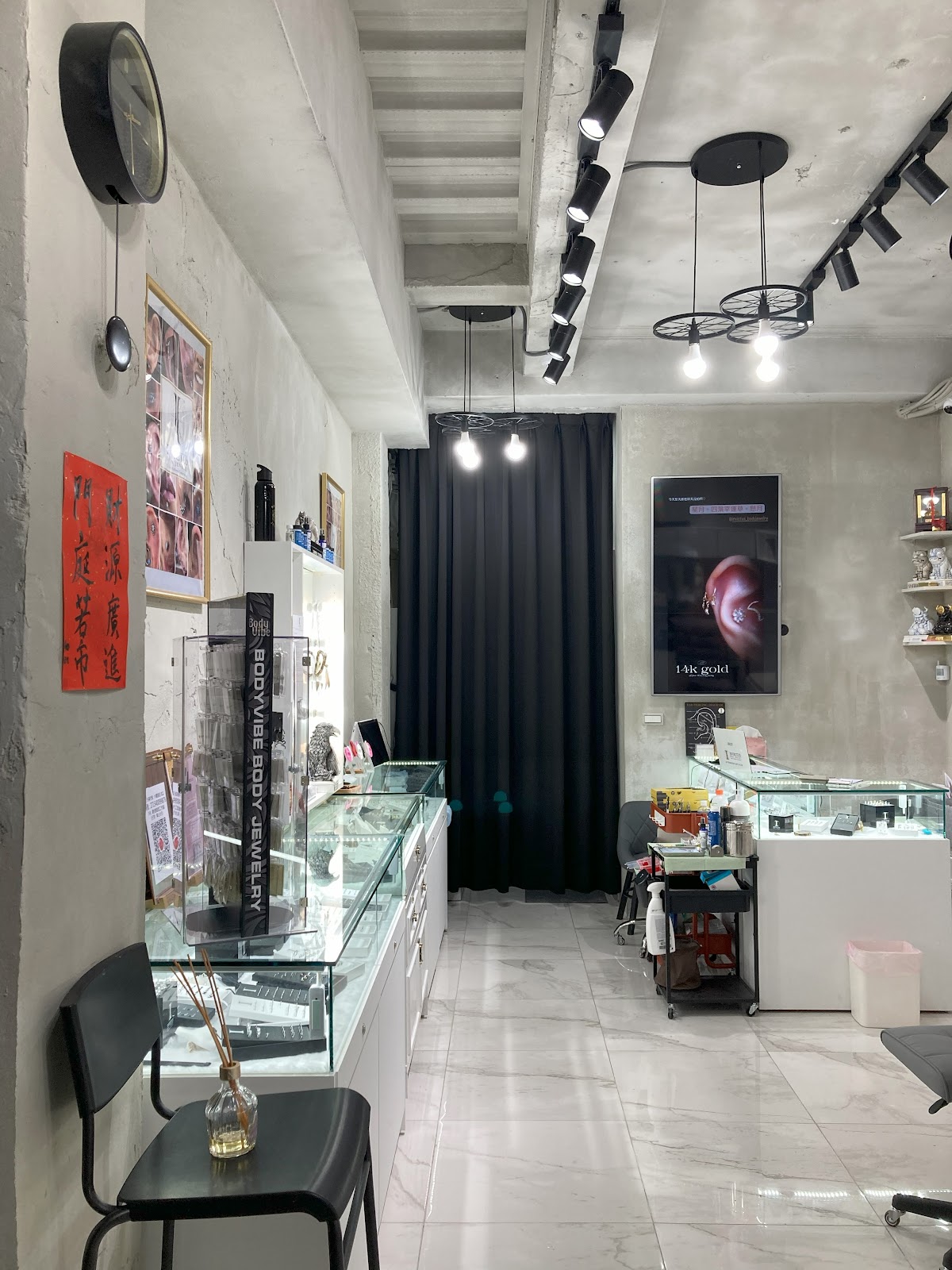 40en歐美輕奢耳飾/專業手穿 店內環境照片 2
