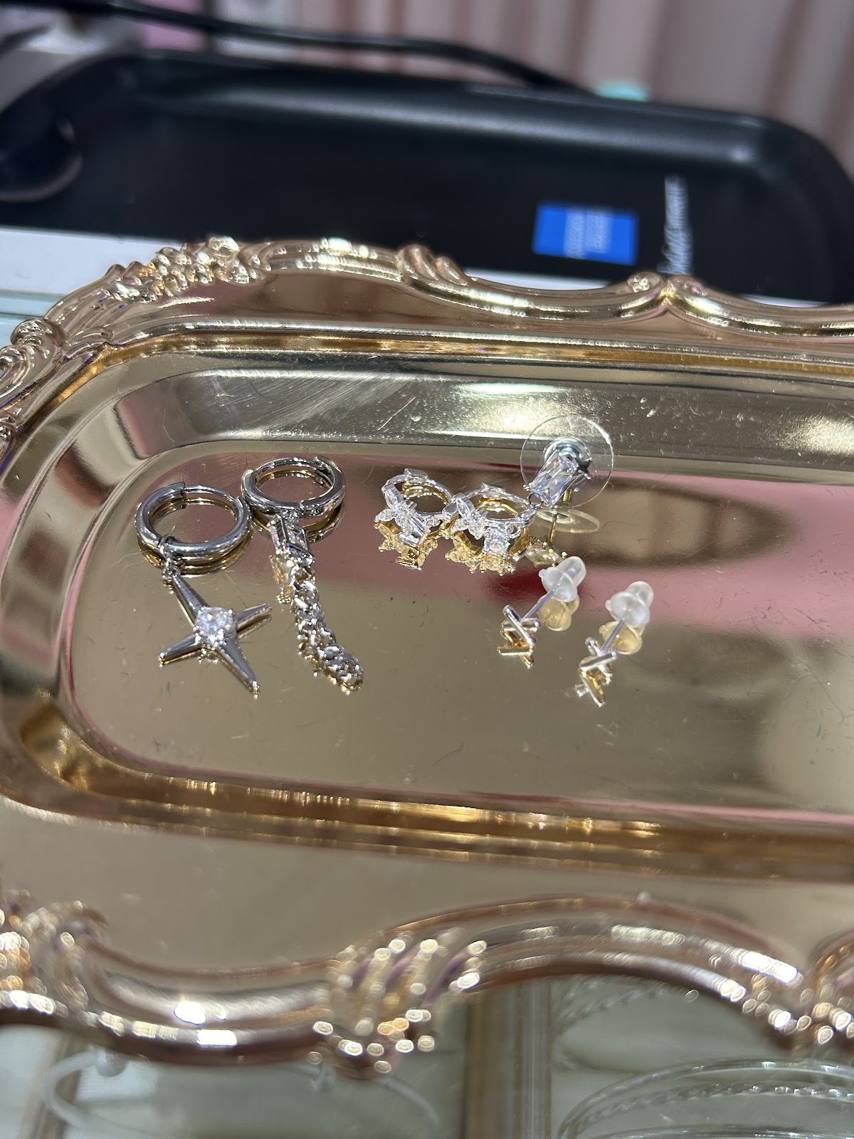 PiiNK DIAMOND 成都門市 (專業打洞：肚環、耳洞、各類特殊洞) 店內環境照片 5