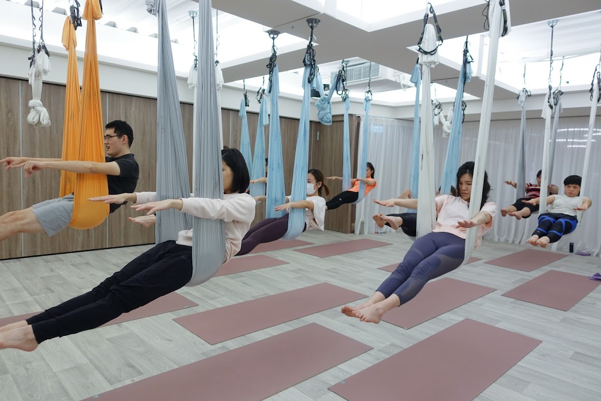 Fly High Yoga 台中黎明 店內環境照片 4