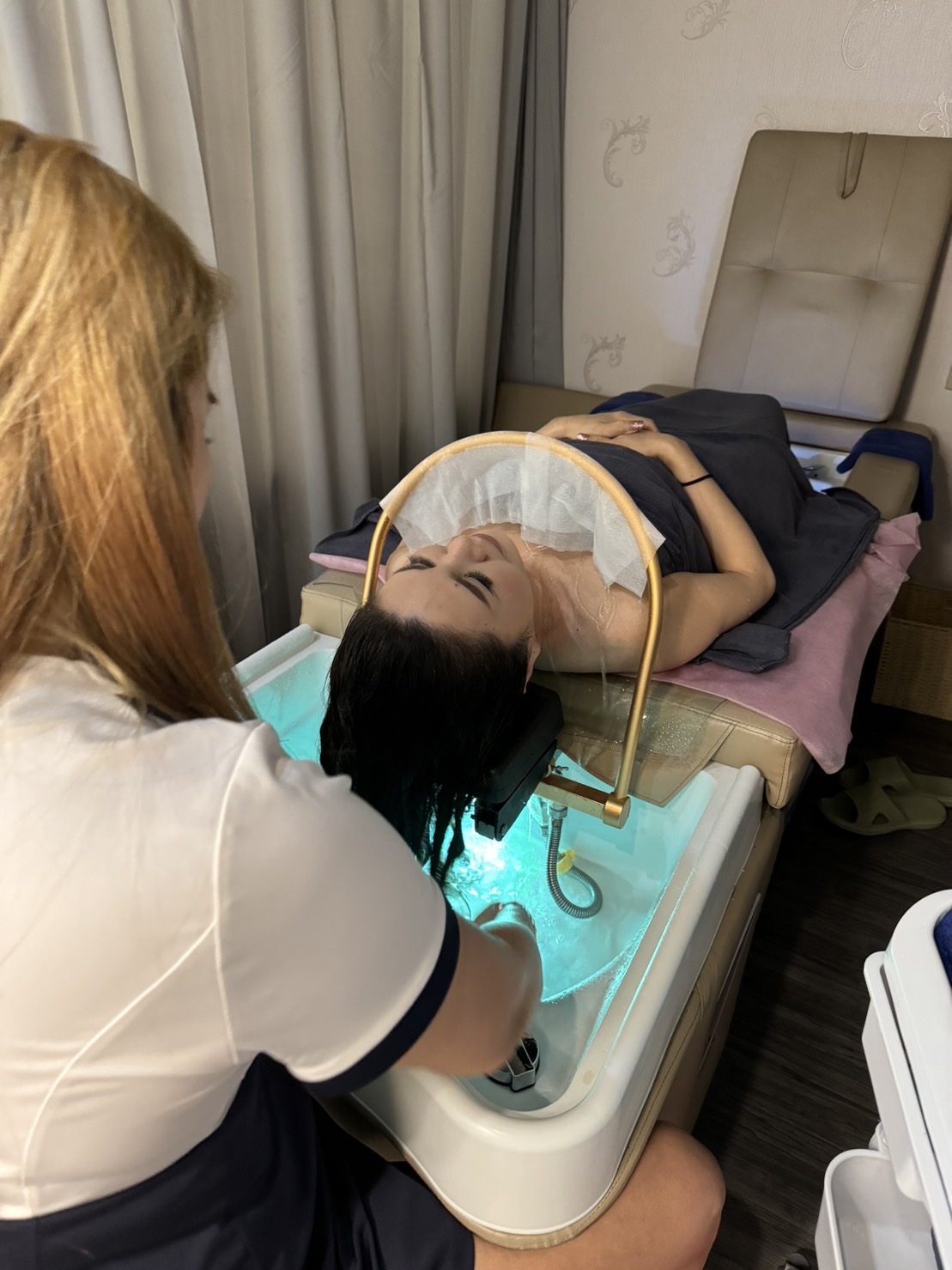 朵渼整體造型/剪髮/燙髮/染髮/接髮/假髮/美甲/美睫/ 24H 店內環境照片 5
