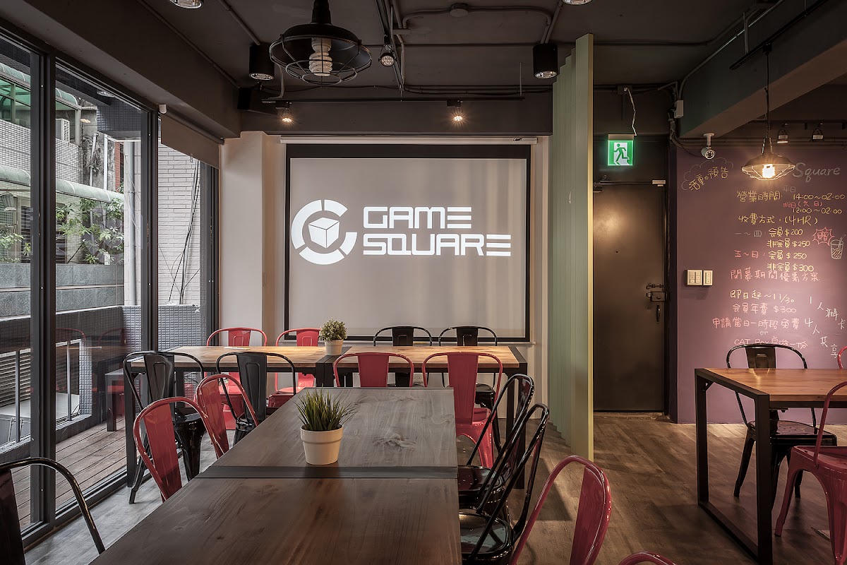 Game Square 遊戲平方桌遊店 | 中山捷運站舒適桌遊店｜超過七百款桌遊可以玩 ｜ 台北推薦 | 店內環境照片 2