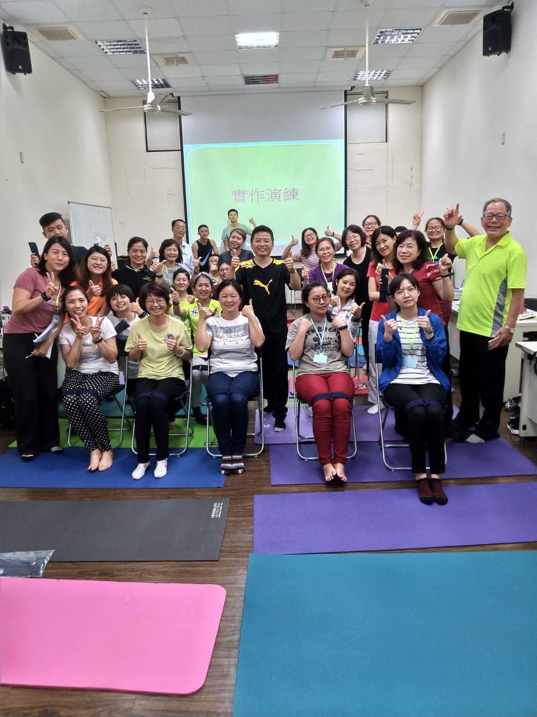 龍德整復健康館 桃園整復 桃園美式整復 整復教學 桃園按摩 桃園經絡調理 店內環境照片 4
