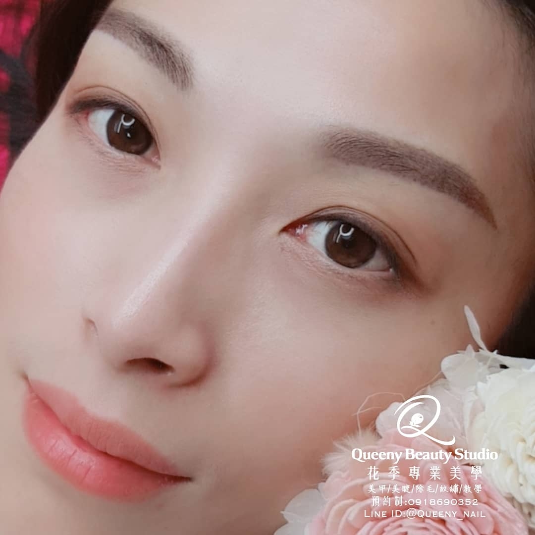 柔光美研室Queeny Glow Studio 美甲｜美睫｜霧眉紋繡｜美甲教學｜美睫教學 店內環境照片 5