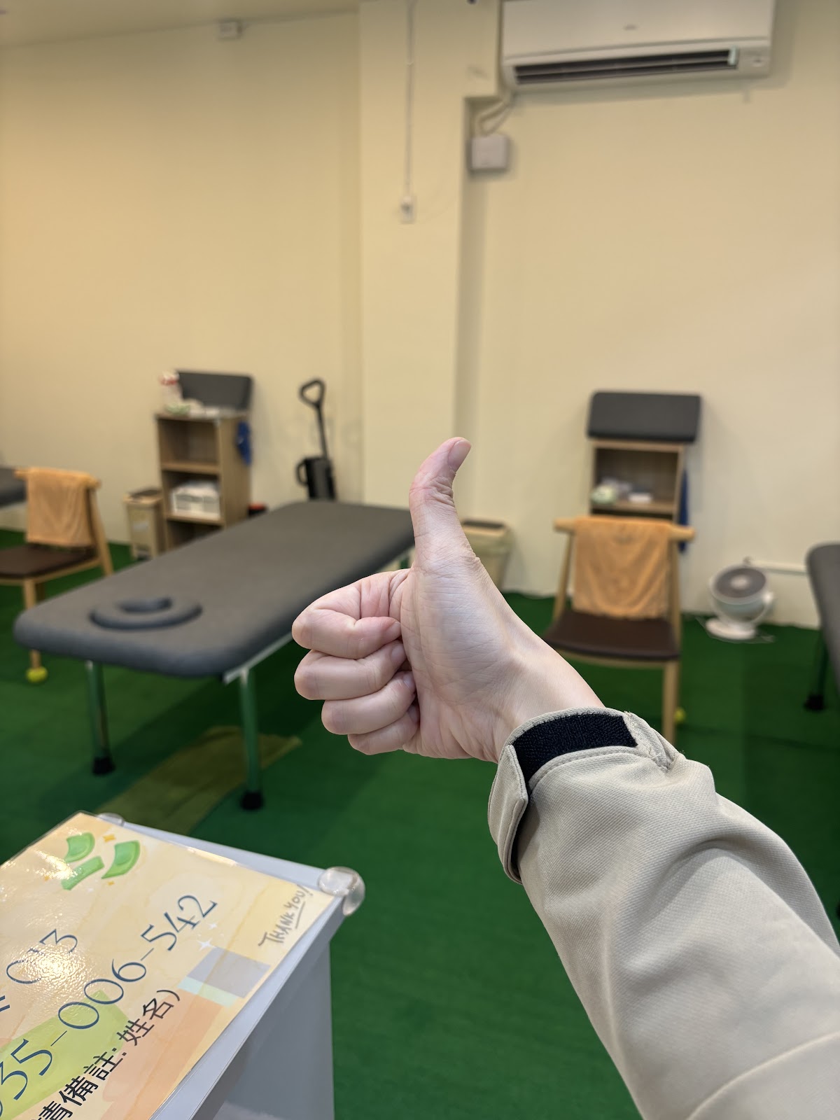 【十分筋鬆-青海店】台中CP值最高整復所/筋膜刀/拔罐/撥經/傳統整復推拿/適合喜愛深層酸痛 店內環境照片 5