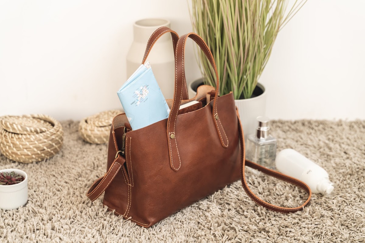Colbie Leather 寇比手工皮件｜西門誠品 (2F) 店內環境照片 4