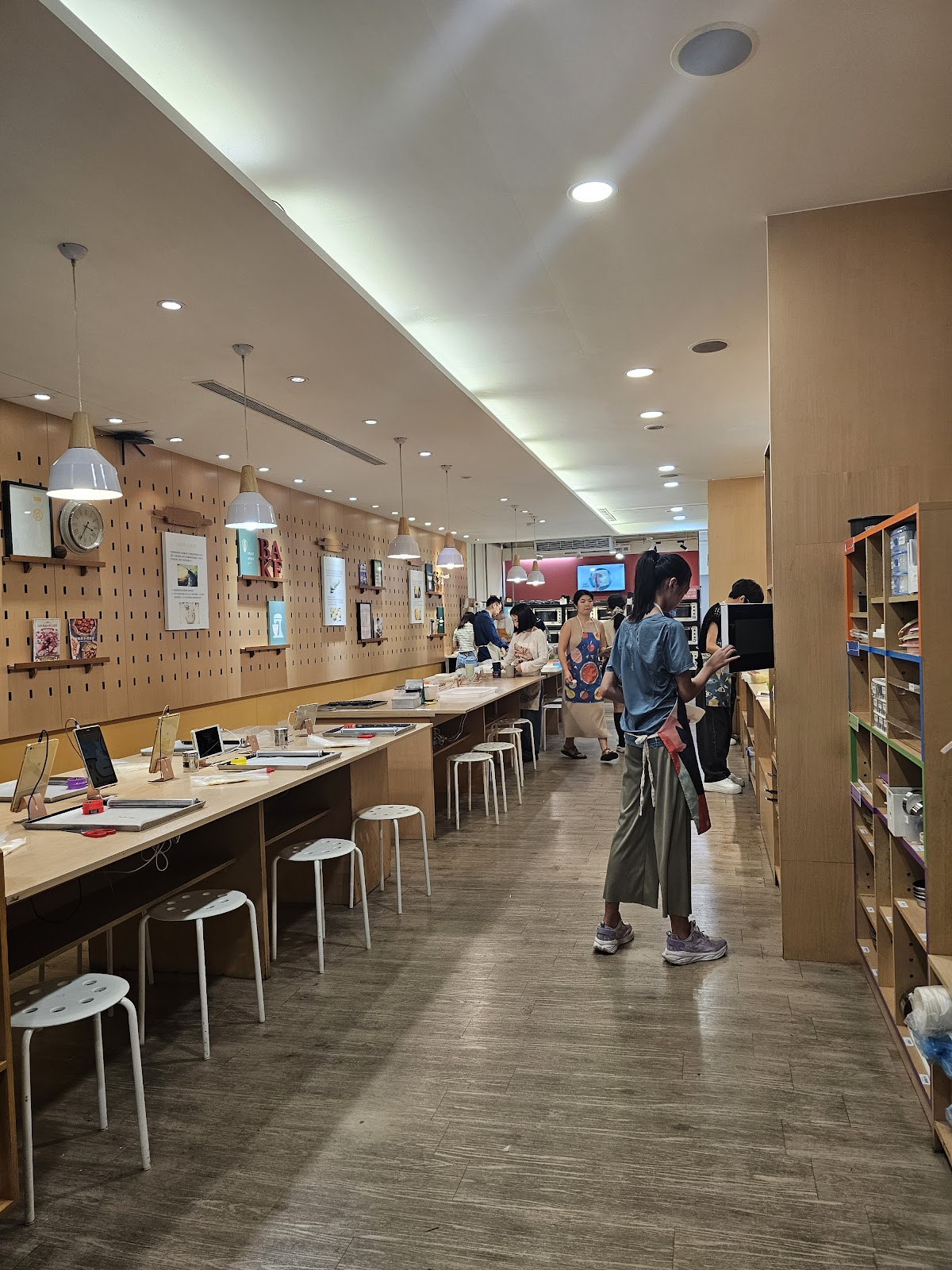 【烘焙DIY】自己做烘焙聚樂部(台北南京店) 店內環境照片 5