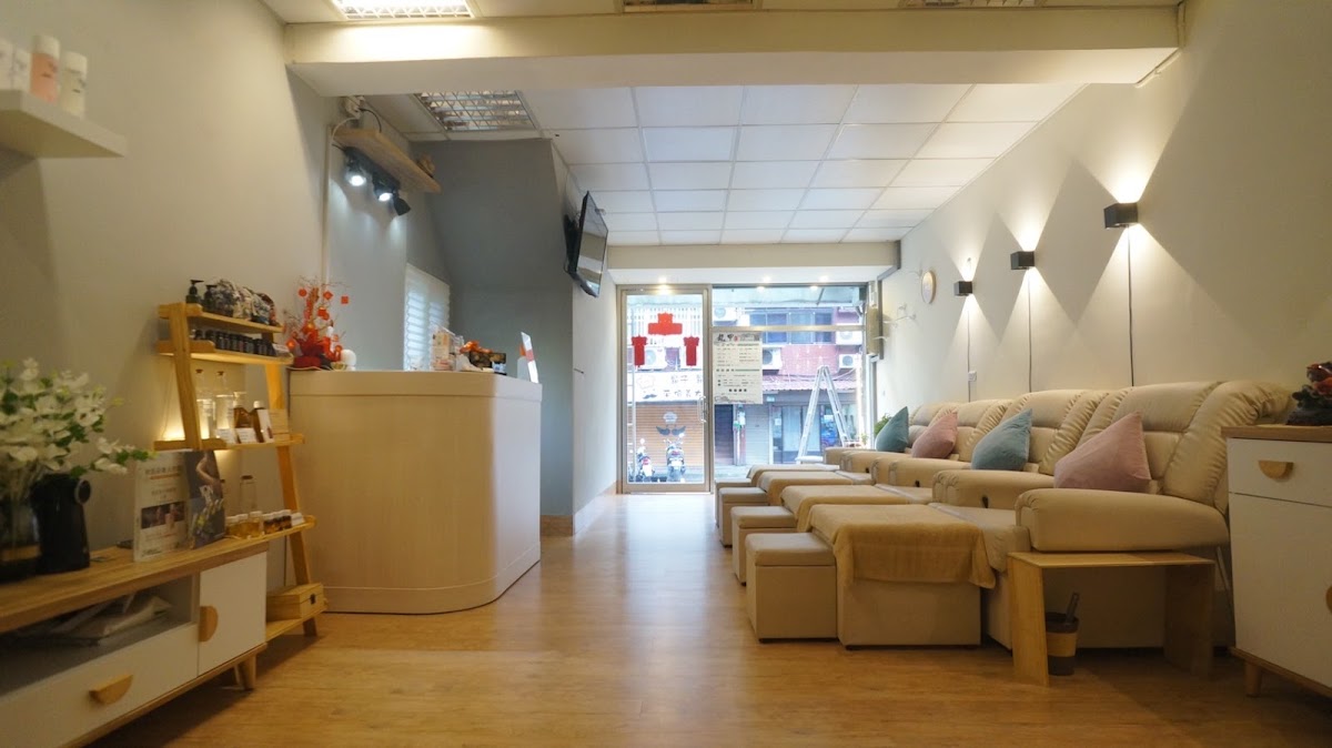 龍甲整復 工作室 店內環境照片 8