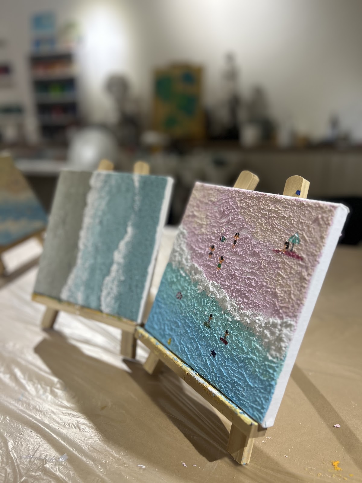 JUJU ART 畫畫工作室 - 油畫/壓克力畫/肌理畫/流體畫/流體熊/手作體驗 店內環境照片 3