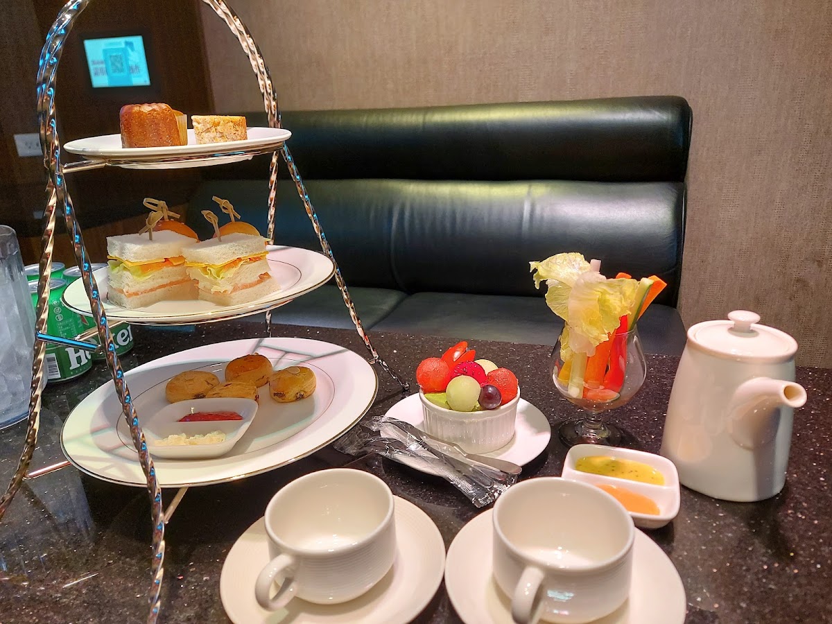 星聚點KTV台北旗艦館+星聚點AI撞球館+星聚點保齡球館 店內環境照片 3