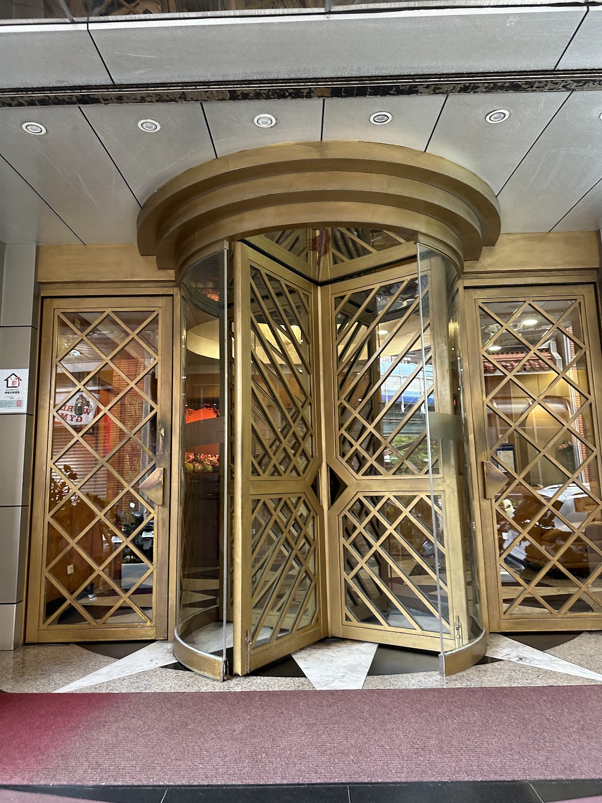 伊莉莎仕女休閒會館 店內環境照片 5