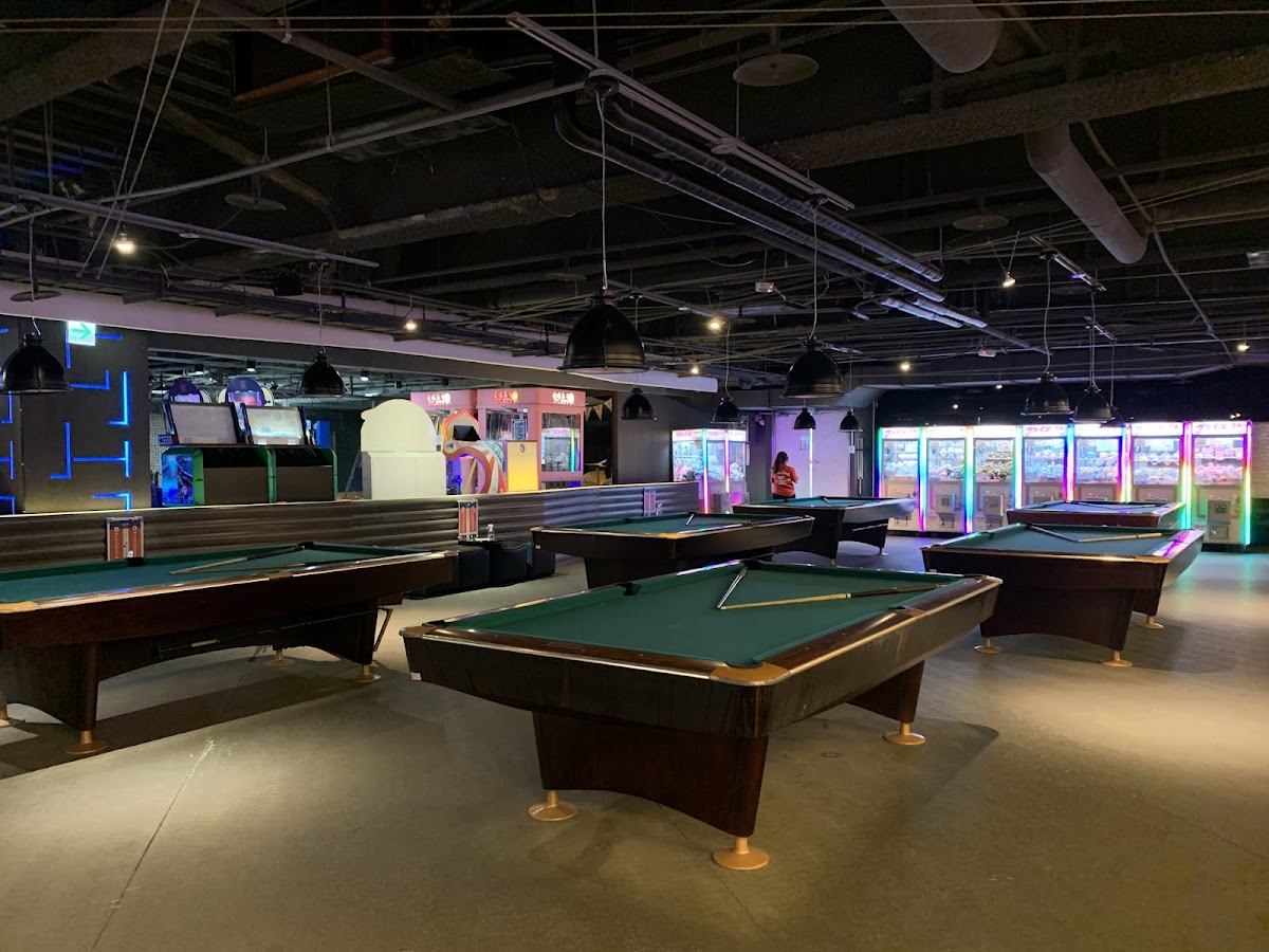 大魯閣棒壘球保齡球 新時代複合館 店內環境照片 4