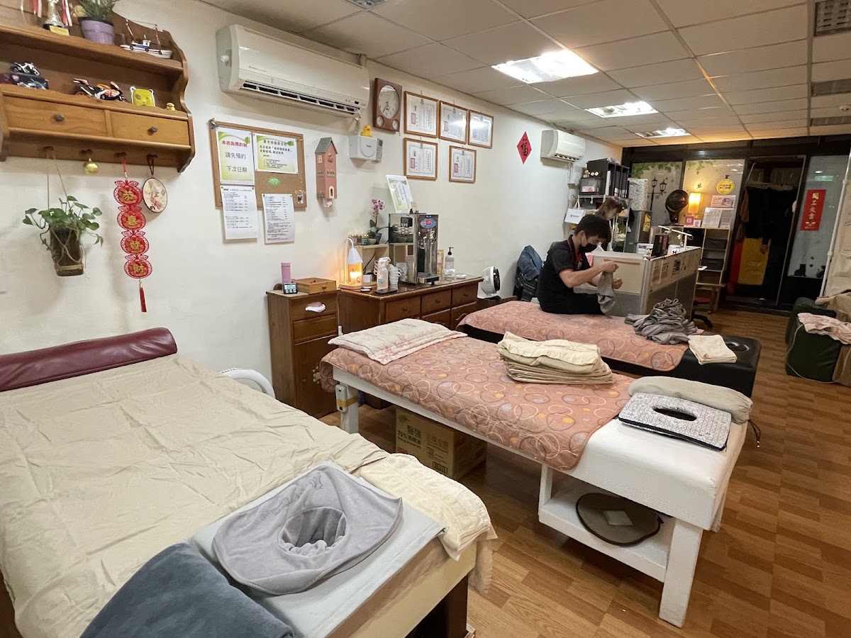 康老師日式經絡足體按摩-昆陽店｜台北 南港 專業經絡按摩推薦 優質經絡調理首選 專業全身經絡手技好評 放鬆 人氣紓壓 熱門釋壓 網友推薦足底按摩 高CP值 溫熱波浪滾背 店內環境照片 2