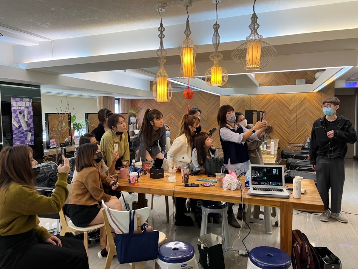 青田攝影學院 店內環境照片 5