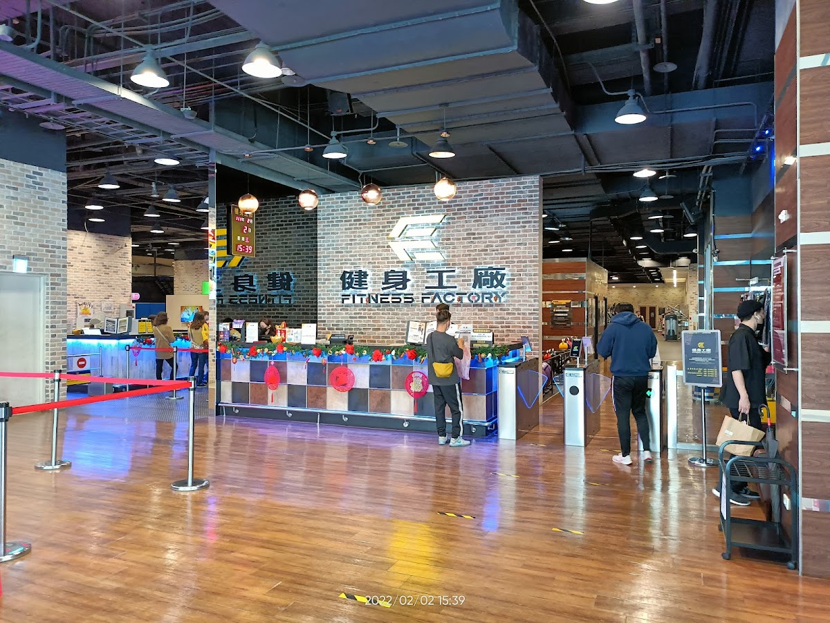 肖跳 Crazy Jump 高雄SKM Park館 店內環境照片 4